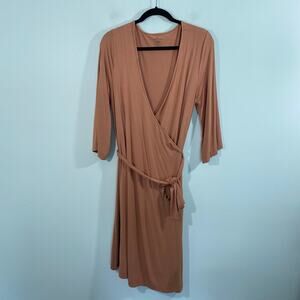 Caden Lane Maternity Postpartum Breast Feeding Bamboo Short Sleeve Wrap Dress